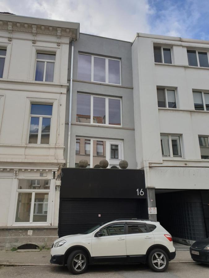 B&B Luxe Suites 1-2-3 Antwerp Exterior photo